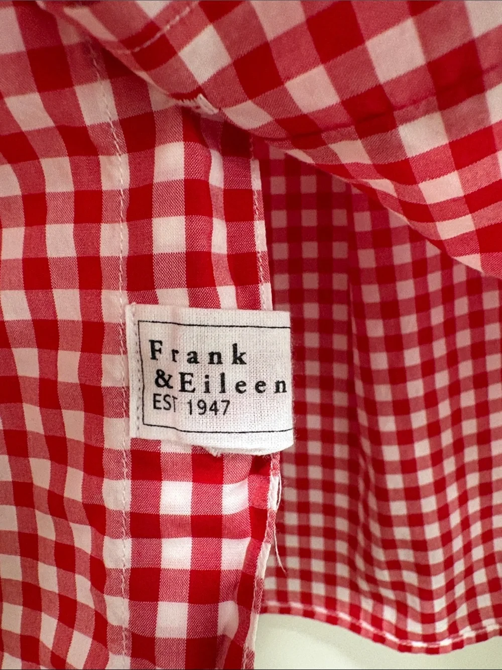 FRANK & EILEEN Silvio Untuckable Button-Up Shirt Red Gingham—Like New!! Cool -XS